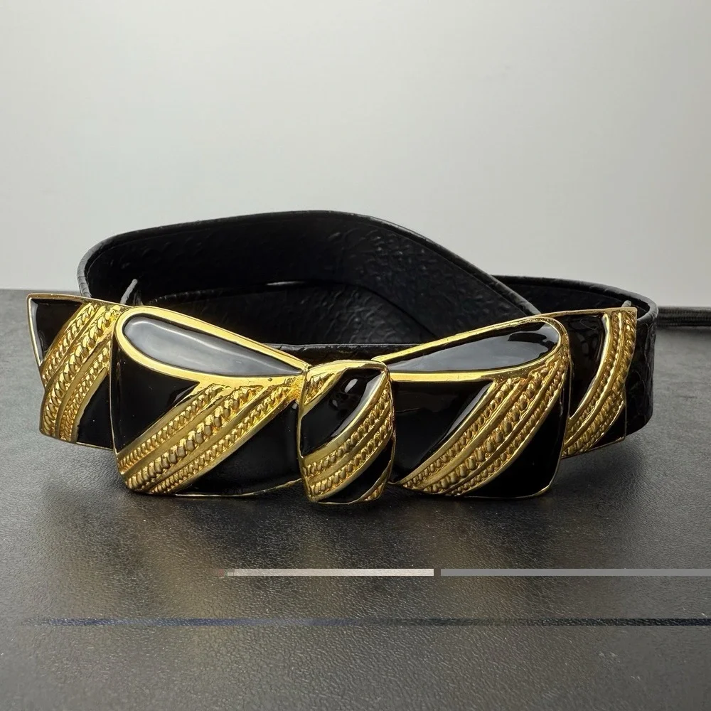 VTG SMALL Genuine Snakeskin Belt Gold Bow-Shaped Buckle Black Holiday EXCELLENT